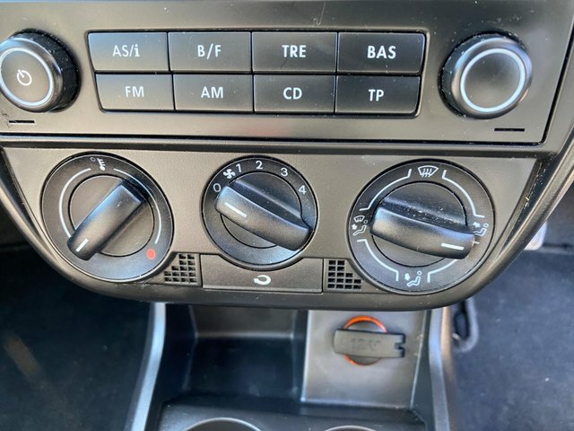 Volkswagen Fox 1.2 6V Hatchback Euro 4 55 Ps Grey #30