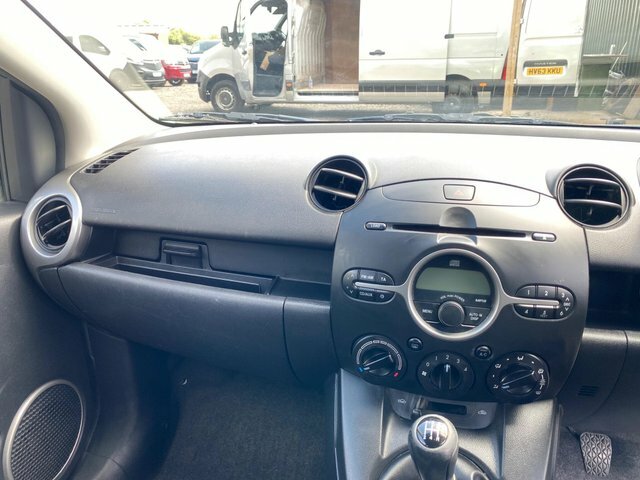 Mazda 2 2008 1.5 Sport 102 Bhp Mot Service Good 1St Car Silver #8