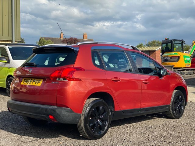 Peugeot 2008 1.2 Puretech Active Euro 6 Red #4