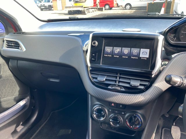 Peugeot 2008 1.2 Vti Allure  #28