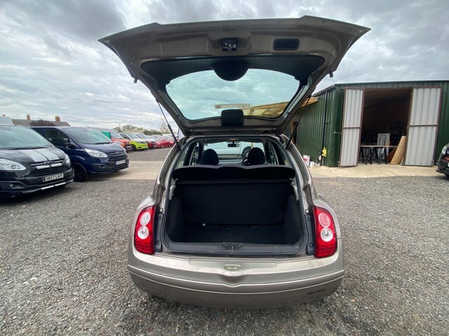 Nissan Micra 1.2 16V Visia Silver #11