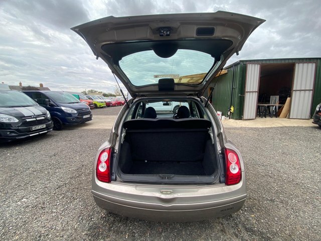 Nissan Micra 1.2 16V Visia Silver #38