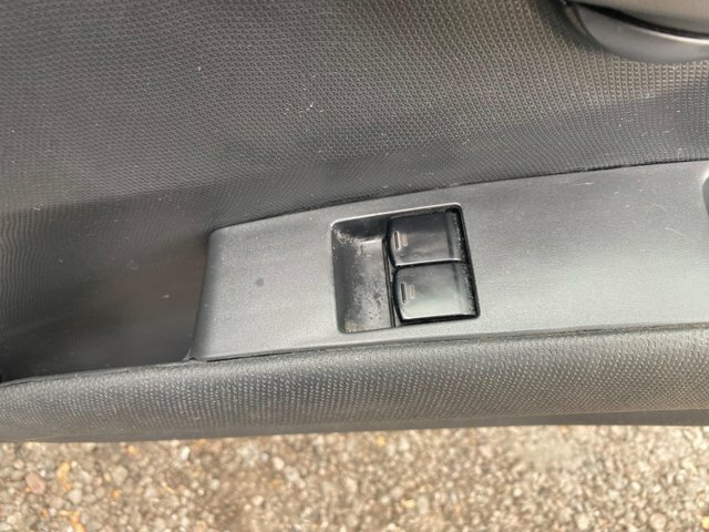 Nissan Micra 1.2 16V Visia Silver #32