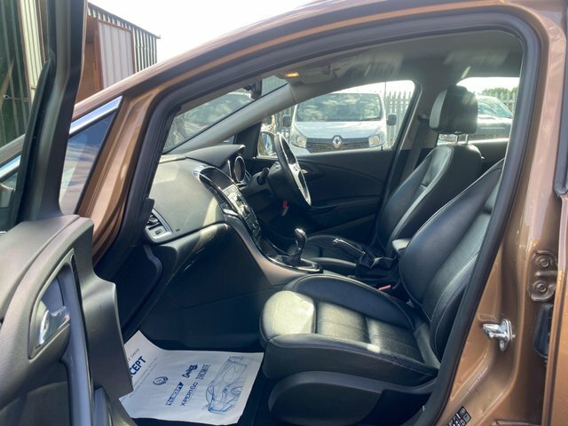 Vauxhall Astra 1.6 16V Excite Hatchback Euro 5 Blue #12