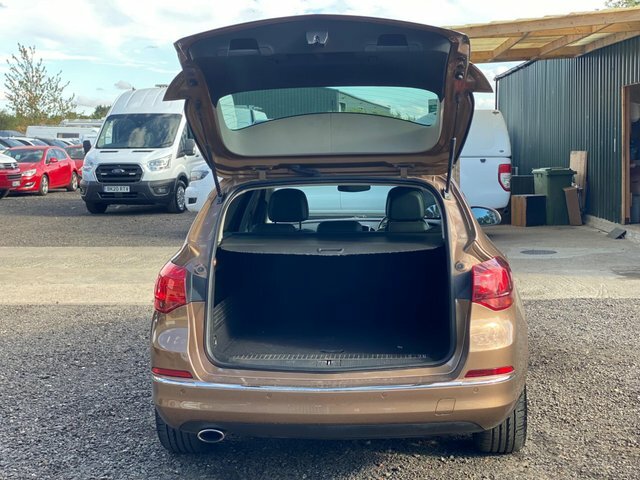 Vauxhall Astra 1.6 16V Excite Hatchback Euro 5 Blue #9
