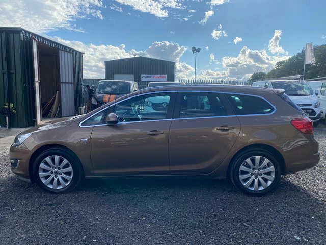 Vauxhall Astra 1.6 16V Excite Hatchback Euro 5 Blue #15