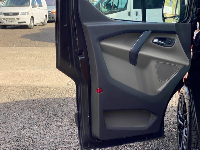 Ford Tourneo Custom 2.2 300 Tdci Zetec Silver #67