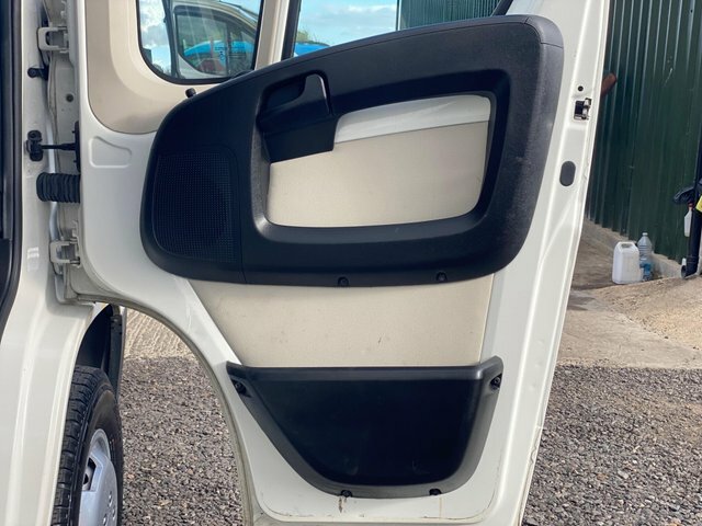 Citroen Relay 2.0 33 L1h1 Enterprise Bluehdi 129 Bhp White #37