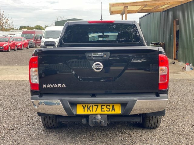 Nissan Navara Double Cab Pick Up Tekna 2.3Dci 190 4Wd White #22