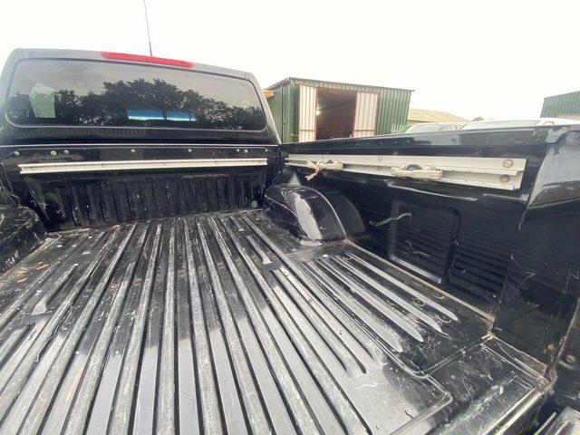 Nissan Navara Double Cab Pick Up Tekna 2.3Dci 190 4Wd White #48