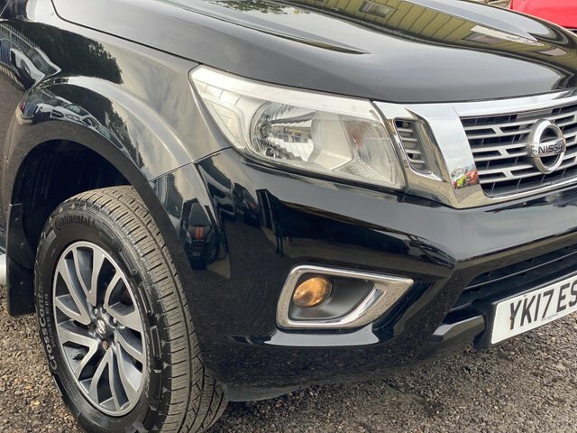Nissan Navara Double Cab Pick Up Tekna 2.3Dci 190 4Wd White #24