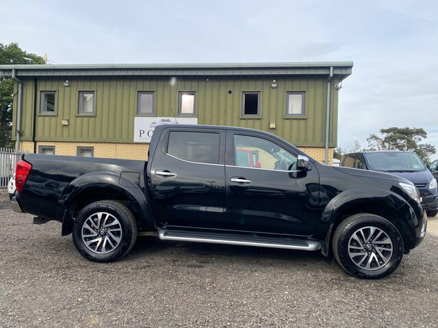 Nissan Navara Double Cab Pick Up Tekna 2.3Dci 190 4Wd White #23