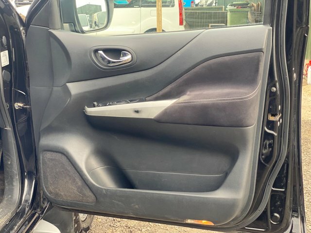 Nissan Navara Double Cab Pick Up Tekna 2.3Dci 190 4Wd White #43