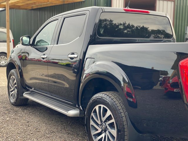 Nissan Navara Double Cab Pick Up Tekna 2.3Dci 190 4Wd White #29