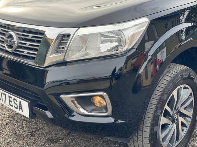 Nissan Navara Double Cab Pick Up Tekna 2.3Dci 190 4Wd White #26