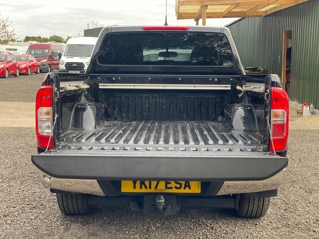 Nissan Navara Double Cab Pick Up Tekna 2.3Dci 190 4Wd White #46