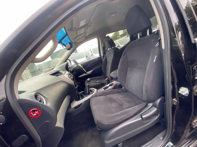Nissan Navara Double Cab Pick Up Tekna 2.3Dci 190 4Wd White #18
