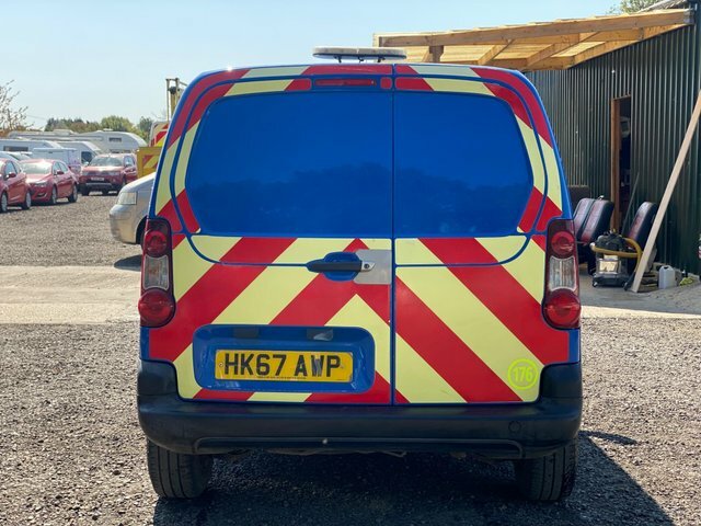 Peugeot Partner 625 Bluehdi 75 L1h1 Professional Swb Low Roof 170 White #16