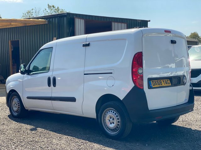Vauxhall Combo Panel Van White #3