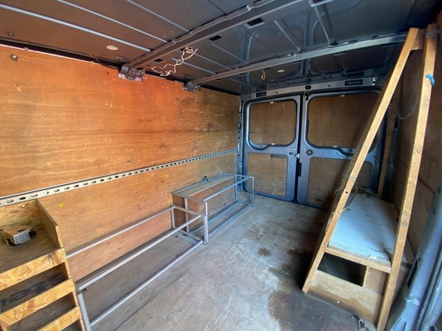 Ford Transit Custom Panel Van Yellow #9