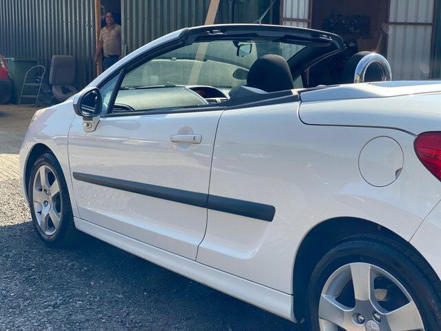Peugeot 207 CC Cc 1.6 Vti Roland Garros Euro 5 White #28