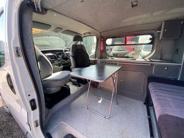Renault Trafic Mpv Silver #20