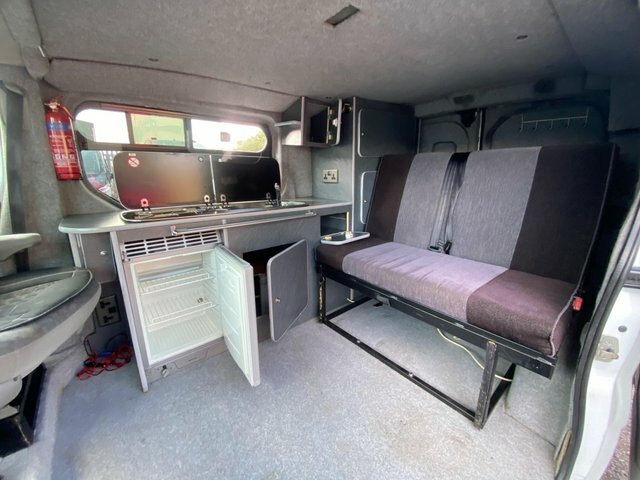 Renault Trafic 2.0 Rr Bedsinkstovewindowsfridge White #5