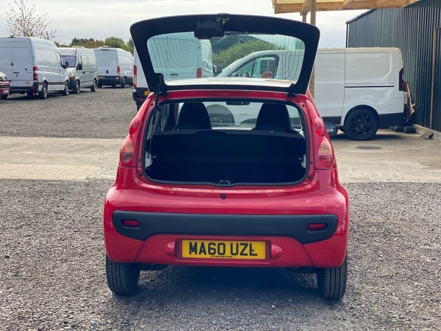 Peugeot 107 1.0 12V Urban 2 Tronic Euro 4 Yellow #10