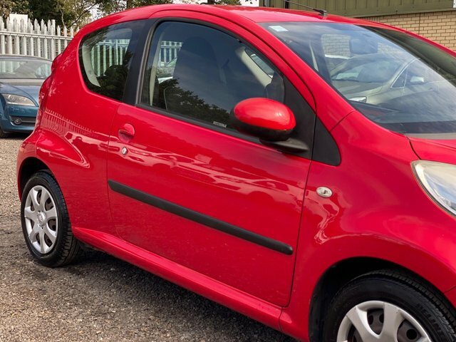 Peugeot 107 1.0 12V Urban 2 Tronic Euro 4 Yellow #20