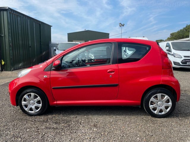 Peugeot 107 1.0 12V Urban 2 Tronic Euro 4 Yellow #16