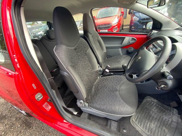 Peugeot 107 1.0 12V Urban Euro 4 Red #5