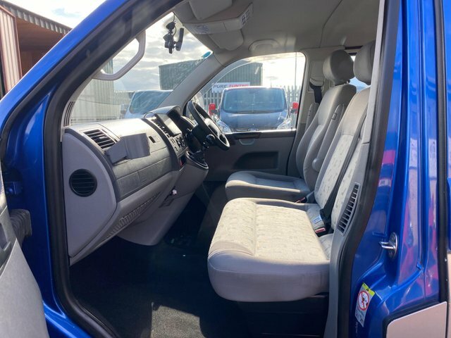 Volkswagen Transporter Shuttle T30 Se Silver #34