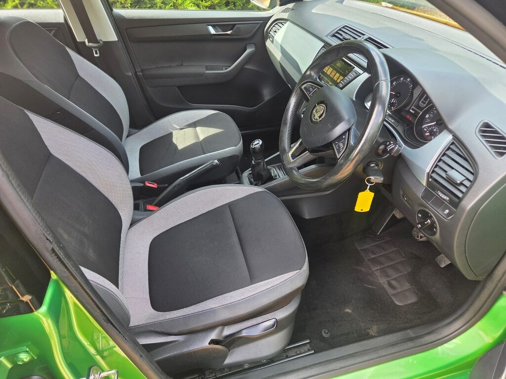 Skoda Fabia Colour Edition Tsi 5-Door Blue #7