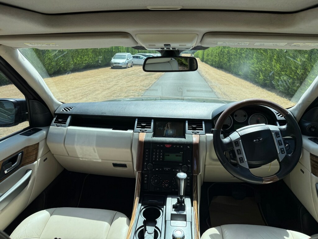 Land Rover Range Rover Sport Tdv6 Hse Black #11