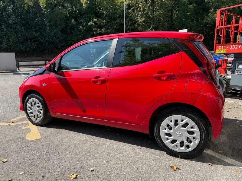 Toyota Aygo 1.0 Vvt-i X-play X-shift Euro 6 #4
