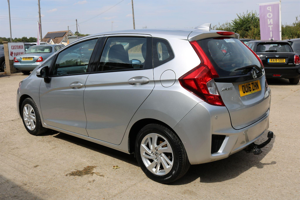 Honda Jazz 1.3 Ex Navi Cvt Red #10