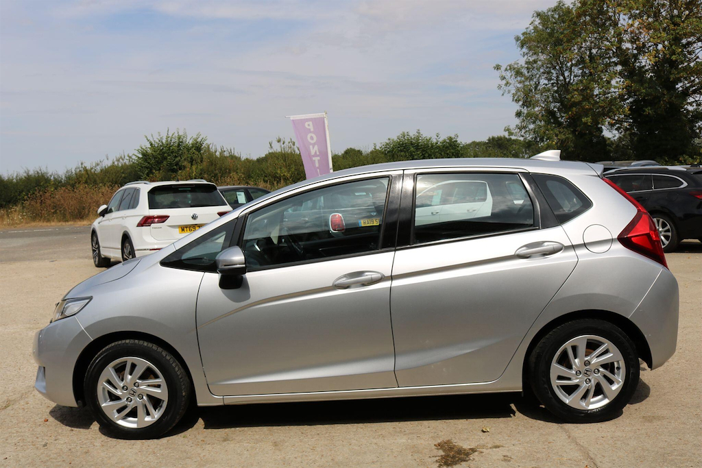 Honda Jazz 1.3 Ex Navi Cvt Red #12