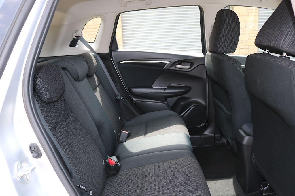 Honda Jazz 1.3 Ex Navi Cvt Red #21