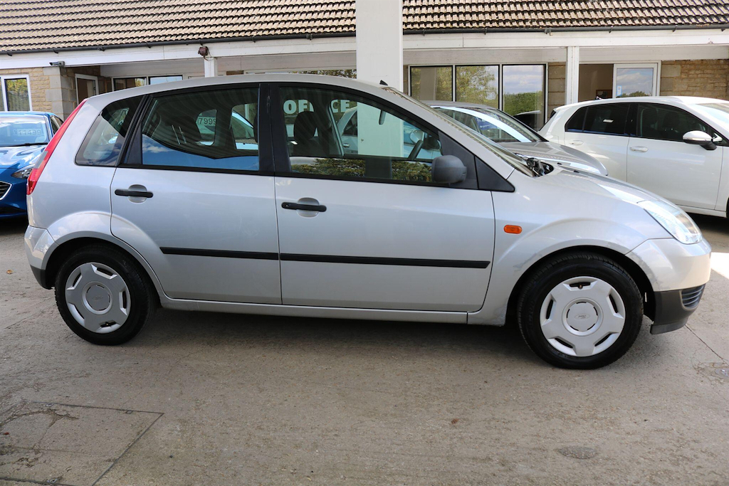 Ford Fiesta 1.2 LX 16V 74 Bhp Silver #2