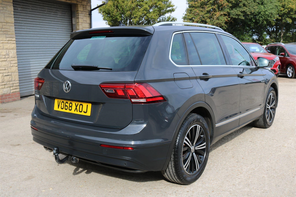 Volkswagen Tiguan White #7