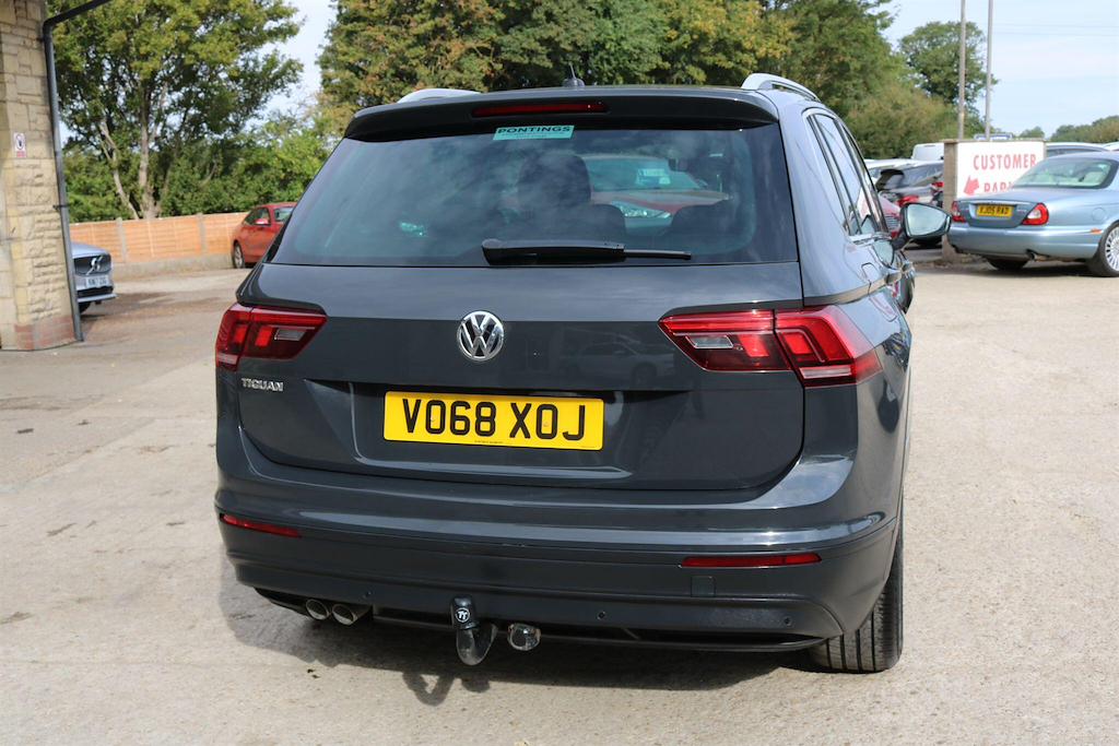 Volkswagen Tiguan White #8