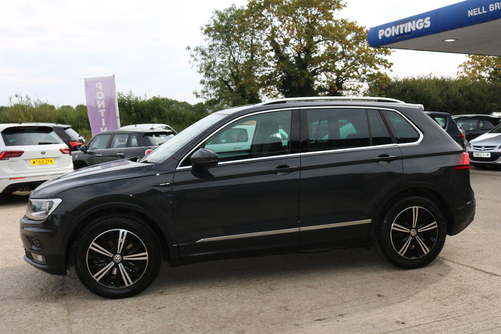Volkswagen Tiguan White #13