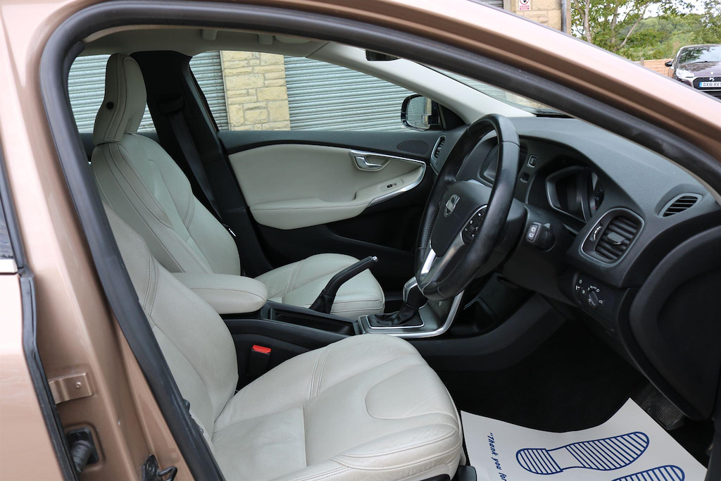 Volvo V40 1.6 T4 Se Lux Nav Euro 5 Ss Brown #16