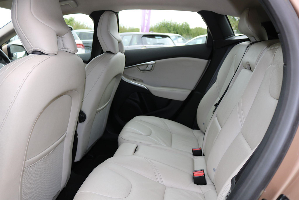 Volvo V40 1.6 T4 Se Lux Nav Euro 5 Ss Brown #22