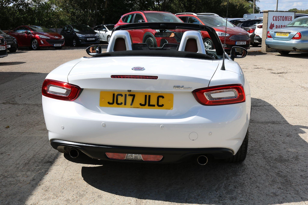 Fiat 124 Spider 124 Spider 1.4 Multiair Lusso Convertible Red #8