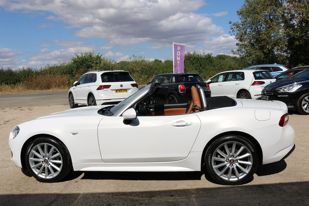 Fiat 124 Spider 124 Spider 1.4 Multiair Lusso Convertible Red #12