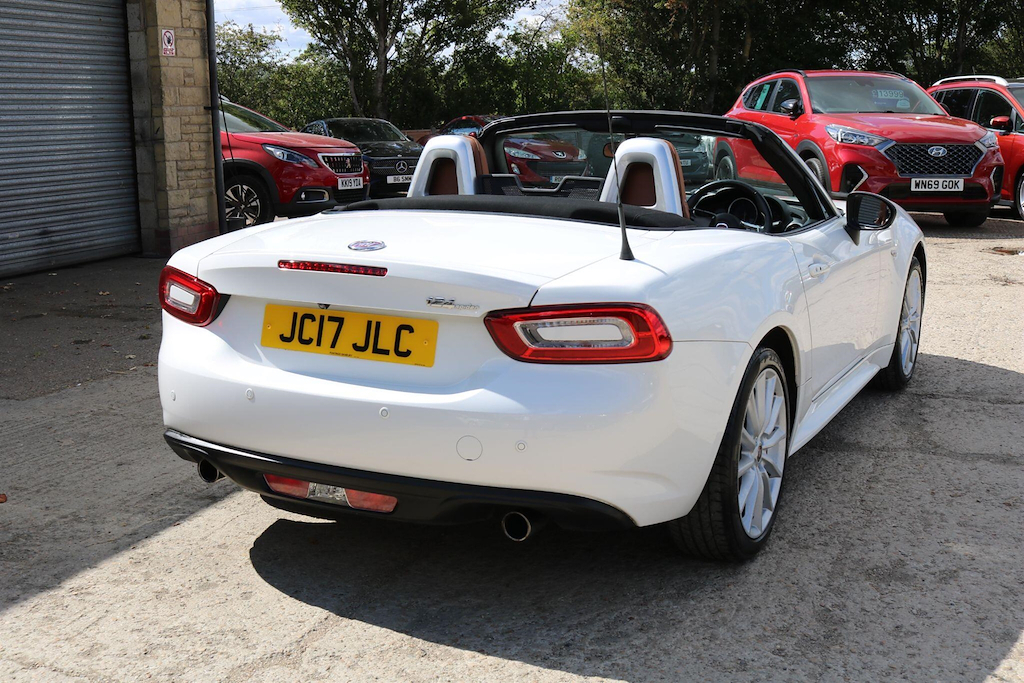 Fiat 124 Spider 124 Spider 1.4 Multiair Lusso Convertible Red #7