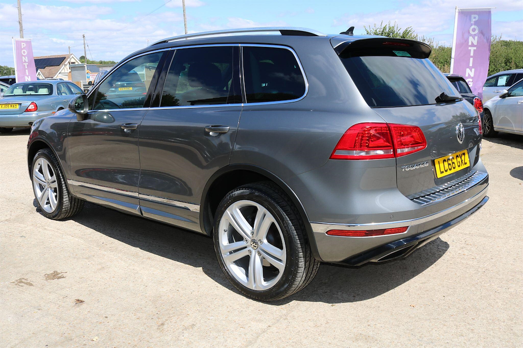 Volkswagen Touareg V6 R-line Plus Tdi Bluemotion Technology Black #10