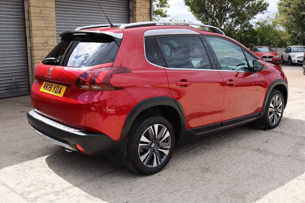 Peugeot 2008 1.2 Puretech Allure Premium Euro 6 Ss #6