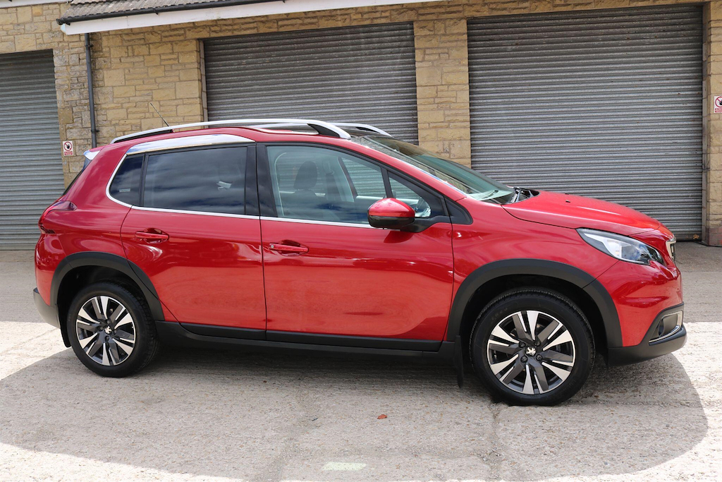 Peugeot 2008 1.2 Puretech Allure Premium Euro 6 Ss #3